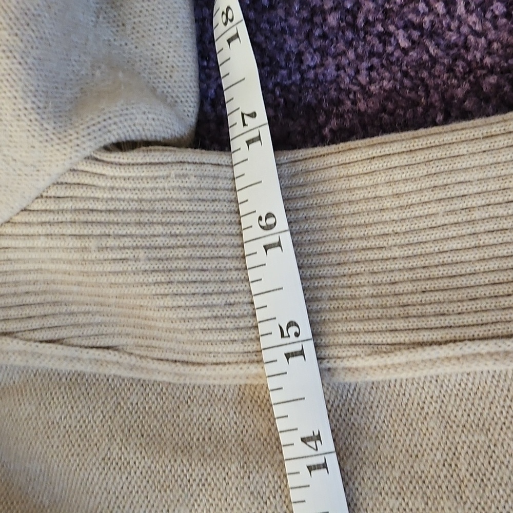 Chic Beige Cardigan with Button Accents - Picture 12 of 12